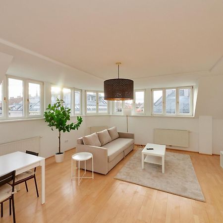 Central Apartment Kreuzgasse Вена Экстерьер фото