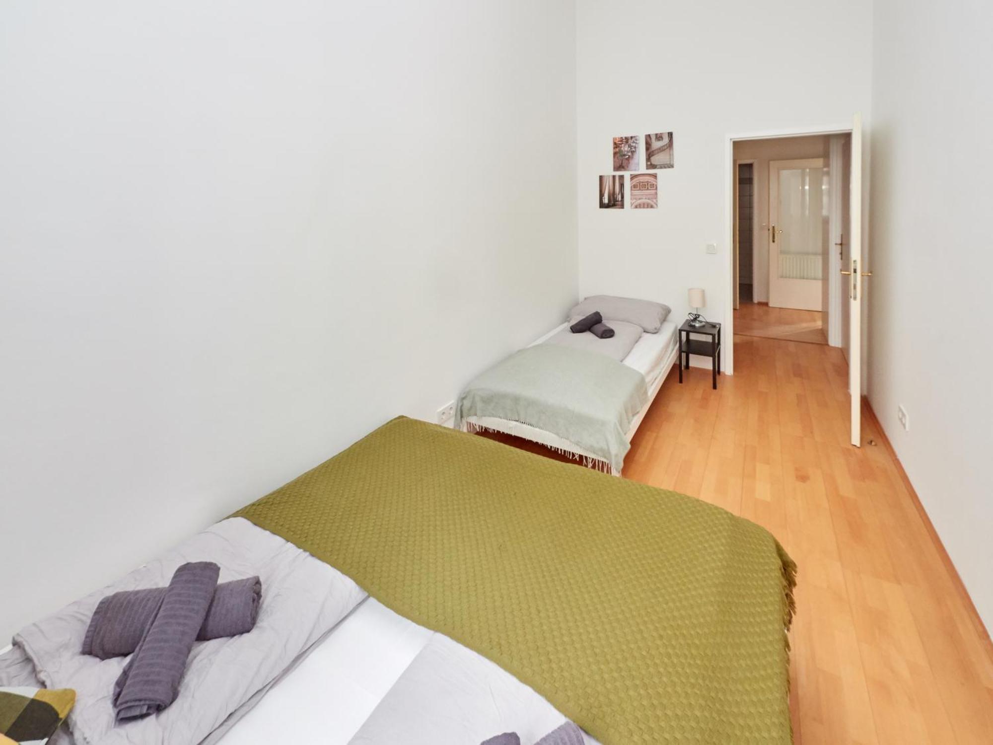 Central Apartment Kreuzgasse Вена Экстерьер фото